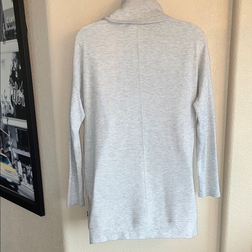 Calvin Klein Perf. Sweater, Women's S, Gray Cowl Neck Waffle Weave, Splits. EUC - Picture 5 of 15